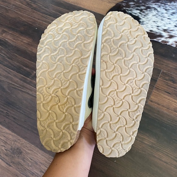 Genuine Leather Clogs - Picture 4 of 6